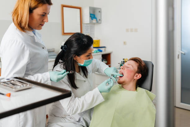 Best Cracked Tooth Emergency Dentist  in South Lyon, MI